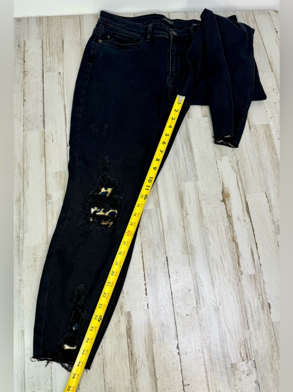 Judy Blue Jeans Womens 14W Black High Rise Distressed Leopard Print Skinny - Picture 9 of 12